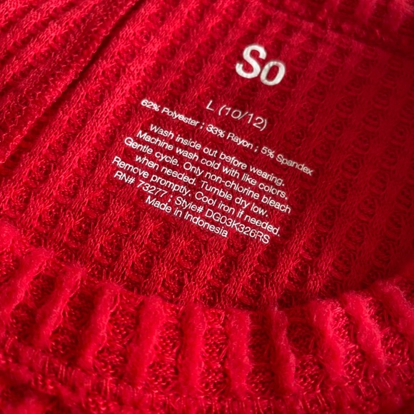 Sweater - Picture 2 of 3